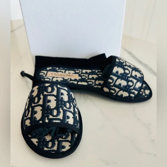 Dior Chez Moi Oblique Slides - Picture 2 of 9